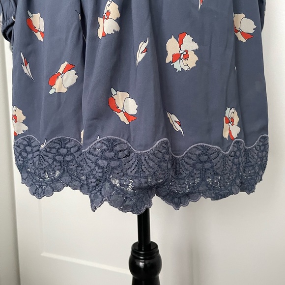 2𝒇𝒐𝒓$50 ABERCROMBIE & FITCH off the should floral blue dress sizeM - Picture 3 of 8